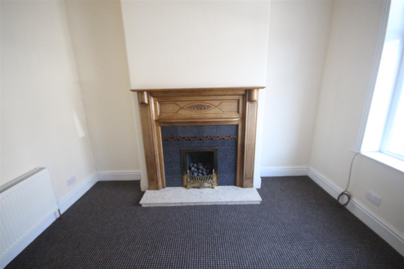 2 bedroom terraced house To Let in Barnoldswick - IMG_2578.jpg